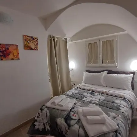 Apartment 800 *