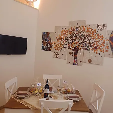 800 Apartment